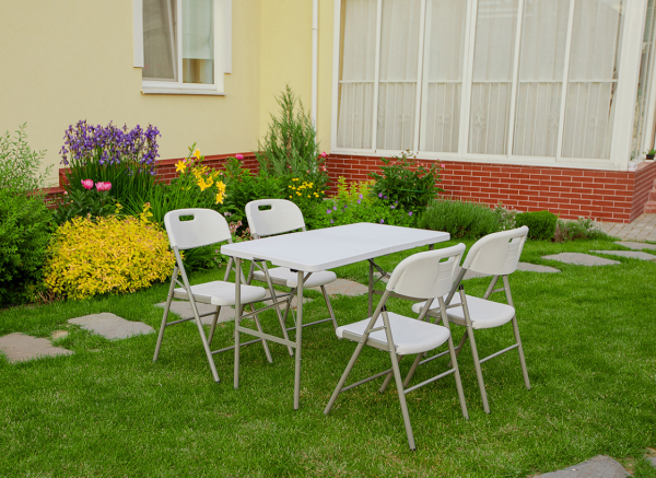 Стол складной пластиковый Angioletto 122 см. / Для дачи, туризма, пикника